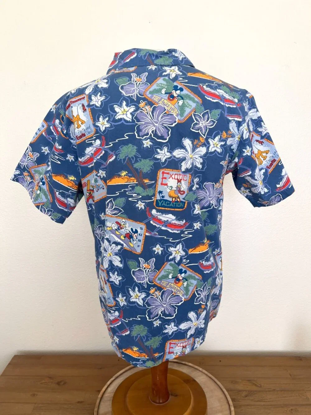 Mickey Mouse Hawaiian Shirt - Disney - Tiki Surf - Size Small - Unisex